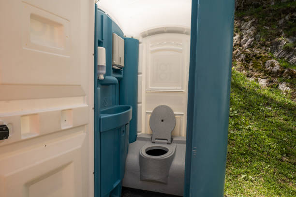 Best Construction site porta potty rental  in New Middletown, OH
