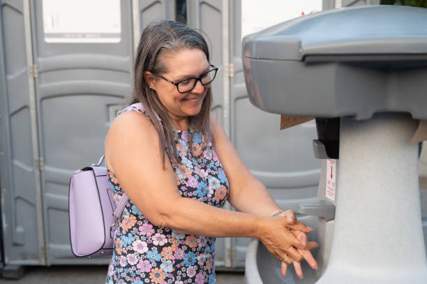 Best Emergency porta potty rental  in New Middletown, OH